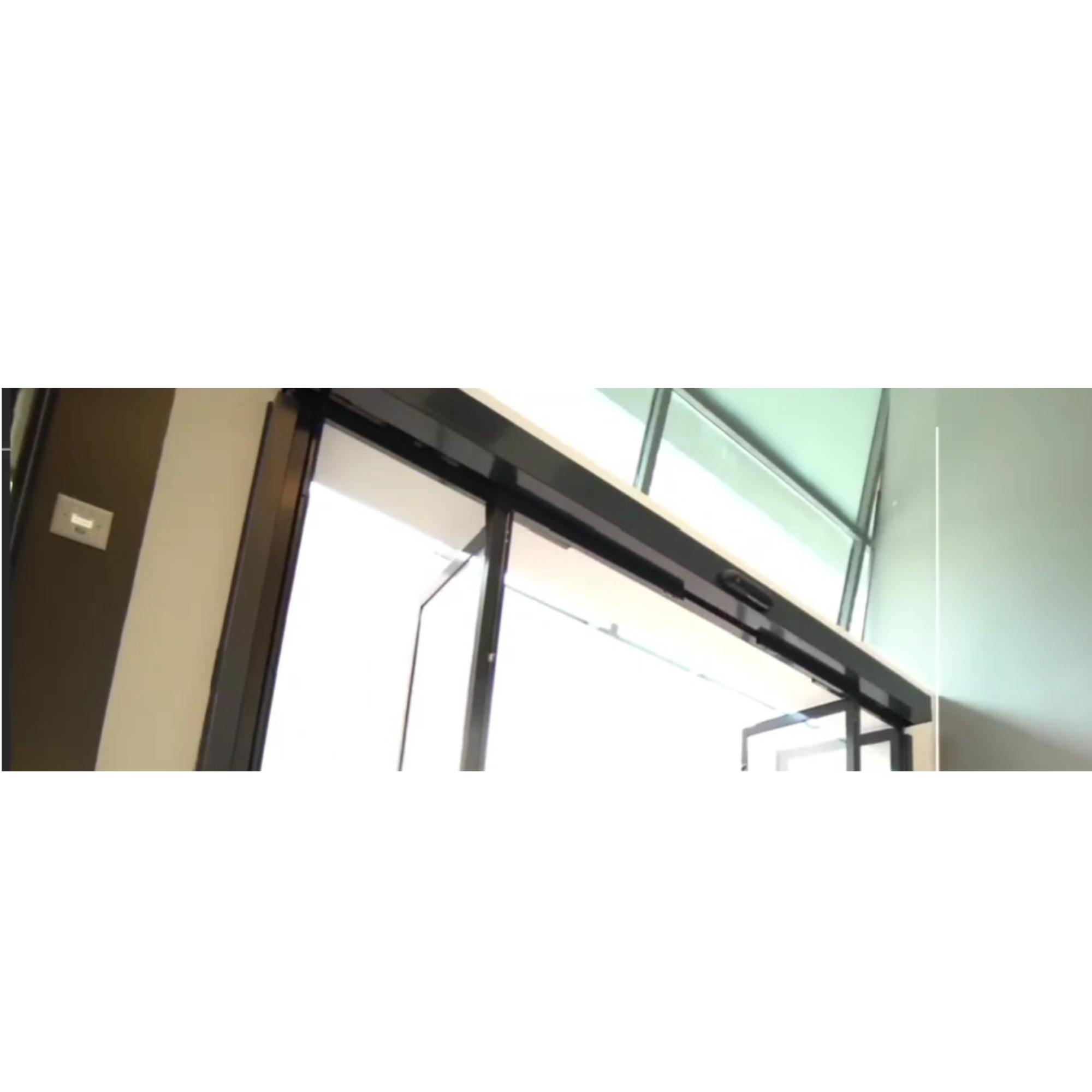 Record TOS 20 opening system for automatic linear sliding doors